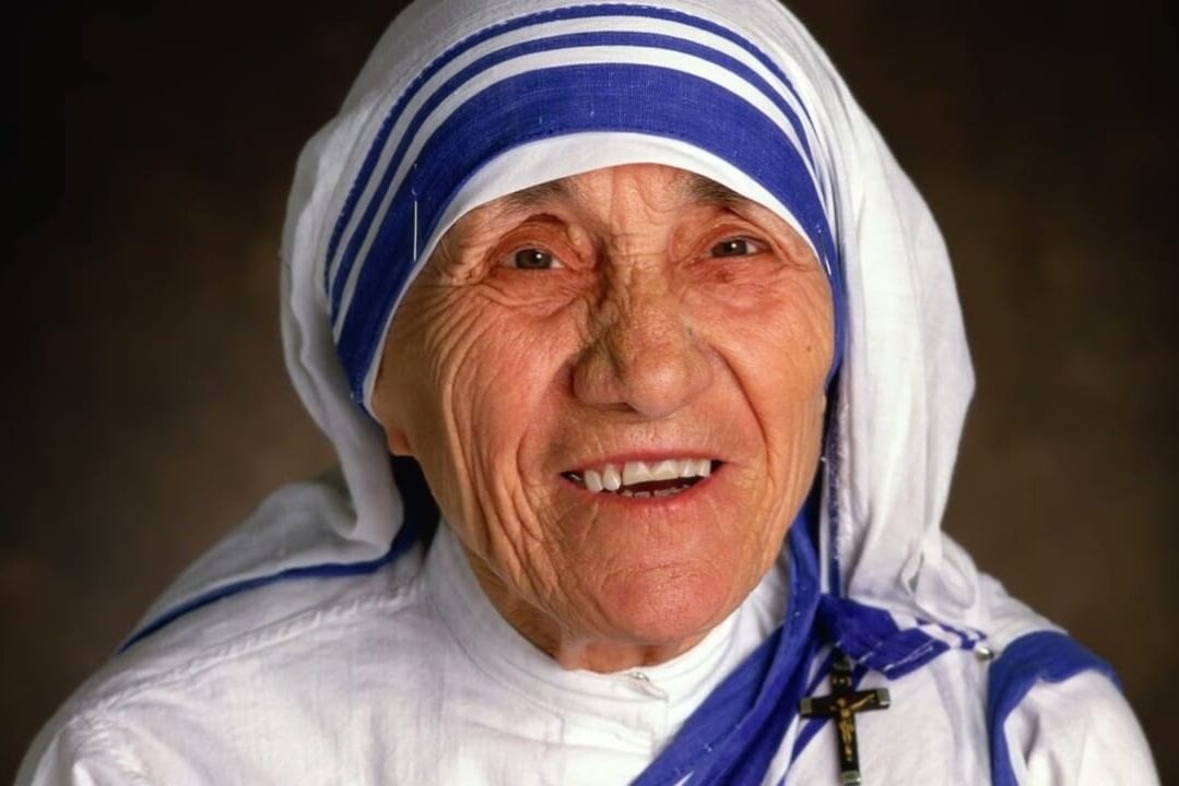 मदर टेरेसा का जीवन परिचय | Mother Teresa Biography in Hindi