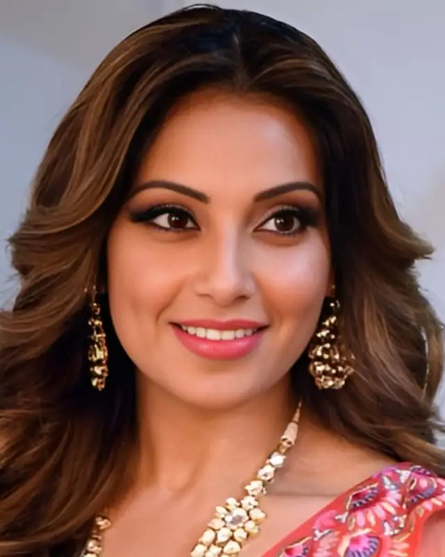 Bipasha Basu Age, Height, Affairs, Movies, Net Worth And More