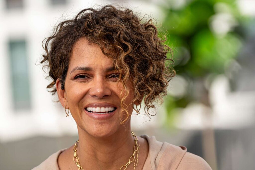 Halle Berry Biography, Age, Height, Weight, Husband, Affair, Net worth & More