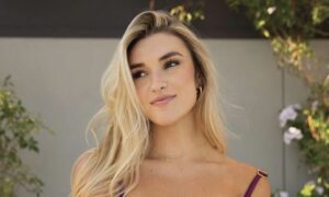 Kayla Simmons Biography, Net Worth, Family, Social Media, Height