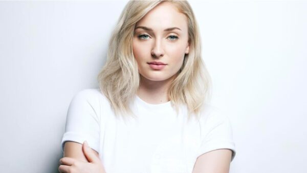 Sophie Turner Biography, Age, Net Worth, Family, Husband, Movie, Career