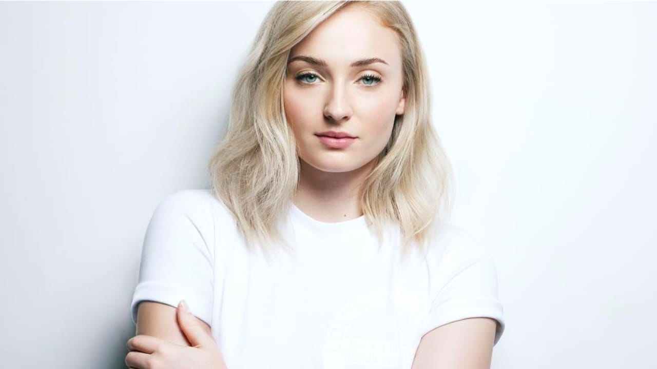 Sophie Turner Biography, Age, Net Worth, Family, Husband, Movie, Career