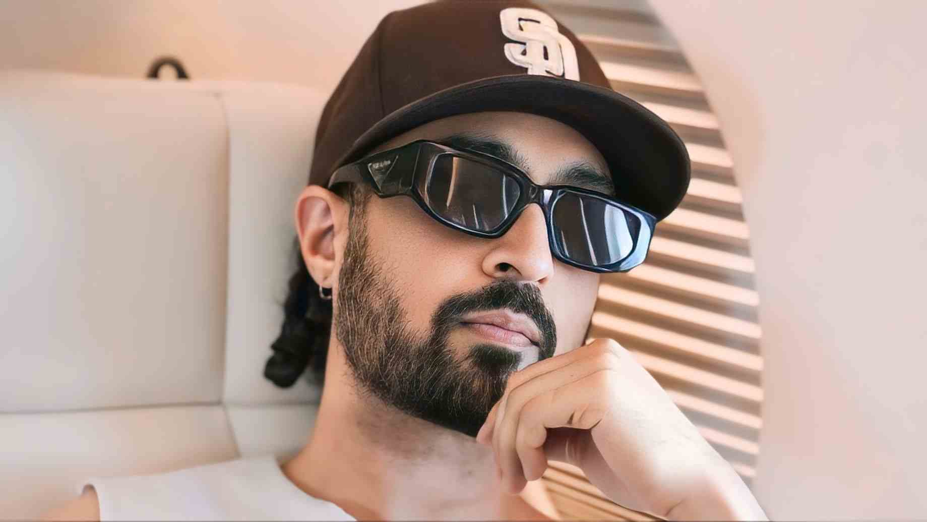 Diljit Dosanjh Biography, Age, Height, Weight, Girlfriend, Wife, Net ...