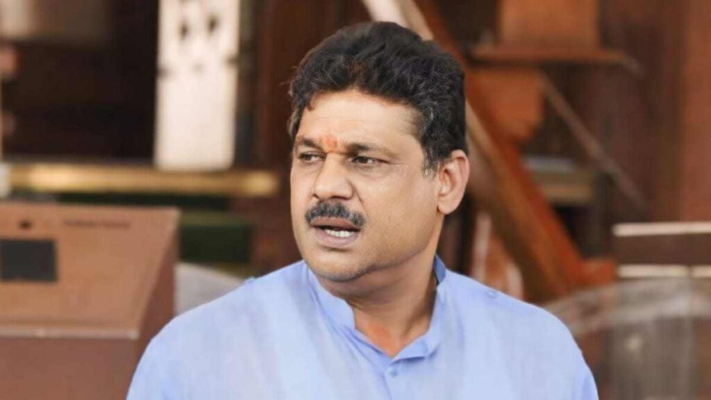 Kirti Azad Biography, Age, Wife, Family, Net Worth & More
