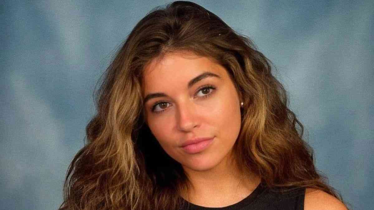 Nikki Blackketter Biography, Age, Height, Weight, Boyfriend, Net Worth