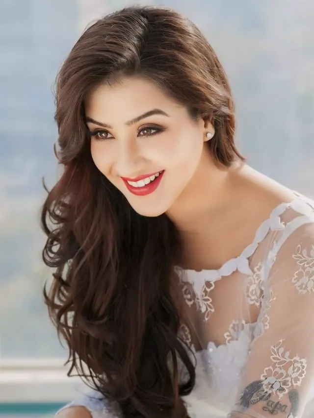 Shilpa Shinde Age, Height, Weight, Husband, Net Worth, Biography & More