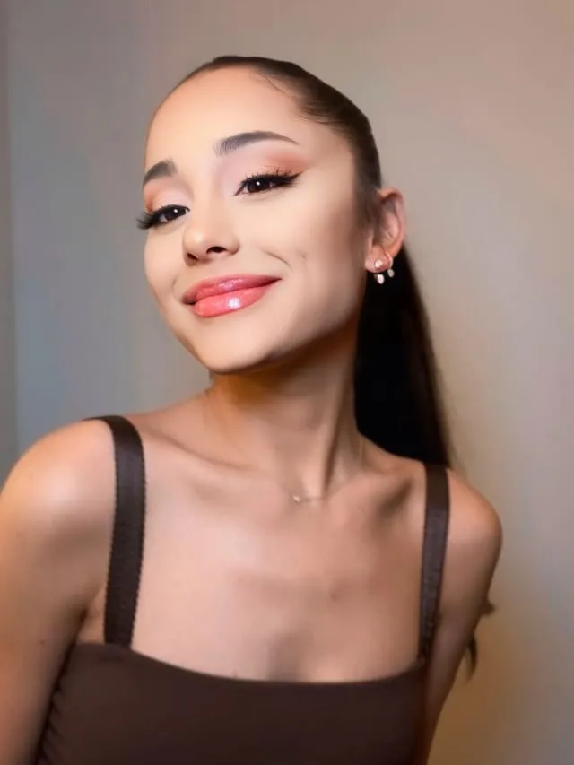 Ariana Grande Height, Age, Boyfriend, Biography, Net Worth & More