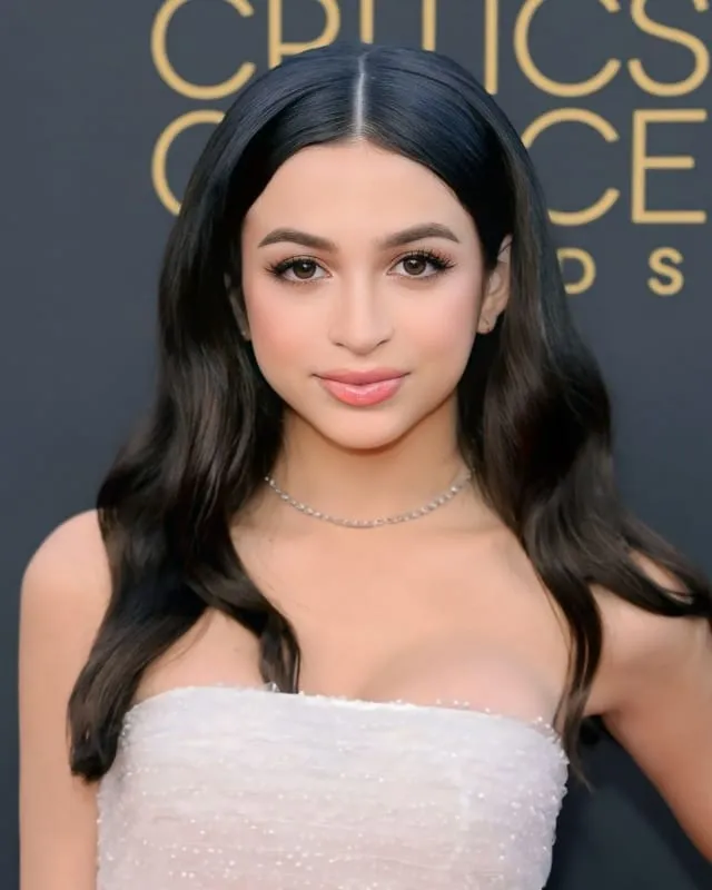 Josie Totah Age, Height, Affairs, News, Net Worth, Boyfriend, Movies And More