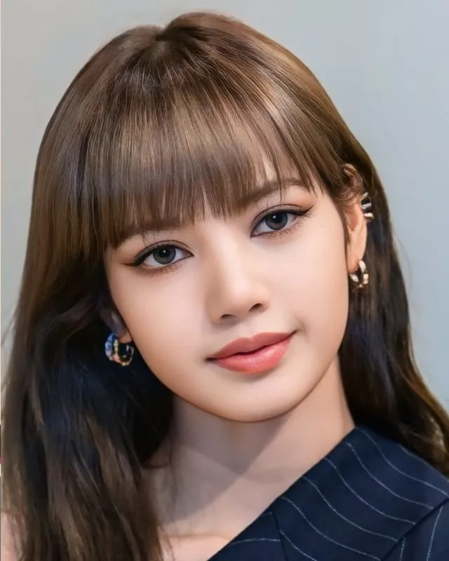 Lalisa Manobal (Blackpink Lisa) Height, Affairs, Net Worth, Family