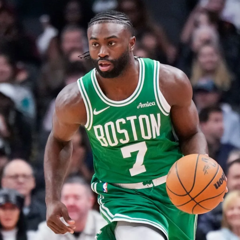 Jaylen Brown Age, Height, Affairs, Net Worth, Wife, Family, Stats