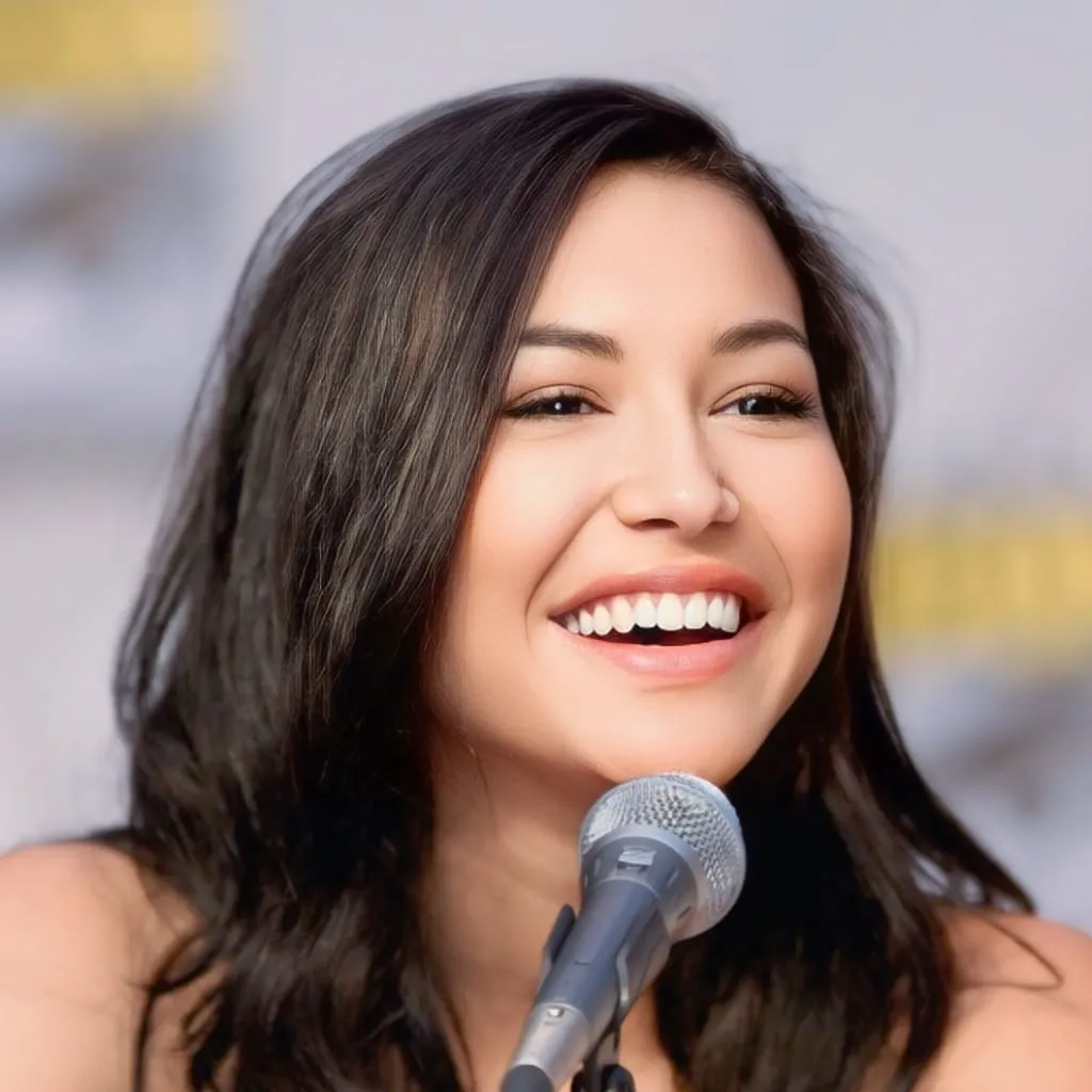 Naya Rivera Age, Height, Affairs, Net Worth, Husband, Family