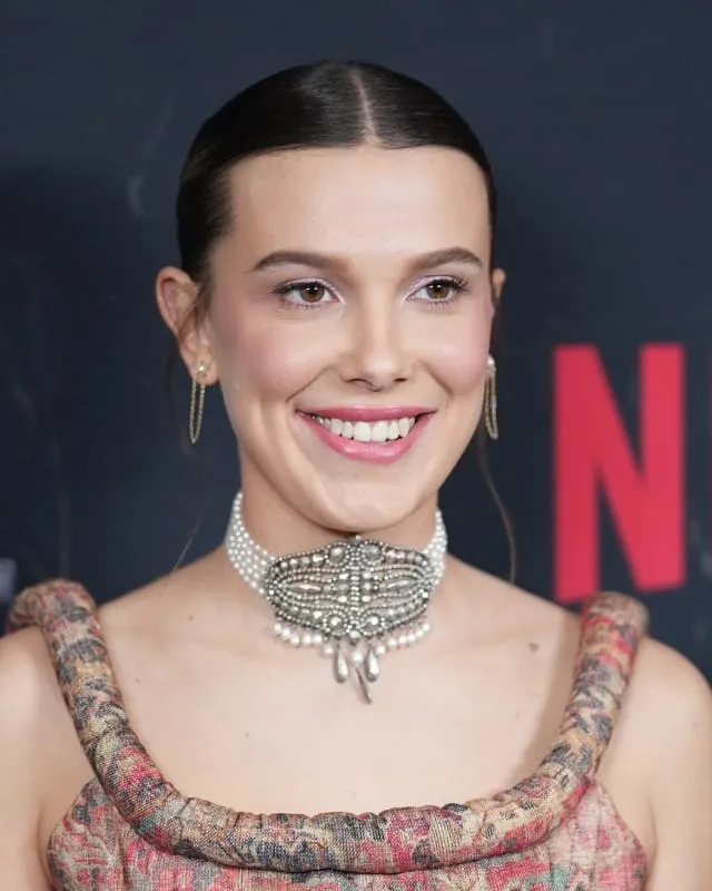 Millie Bobby Brown Height, Age, News, Boyfriend, Net Worth And More