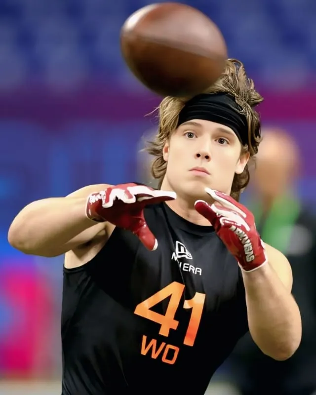 Isaac TeSlaa Age, Height, Wife, Stats, NFL Draft, Net Worth, and More