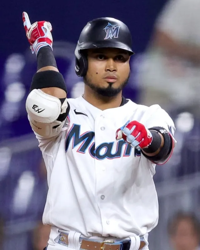Luis Arraez Age, Height, Affairs, News, Stats, Net Worth And More
