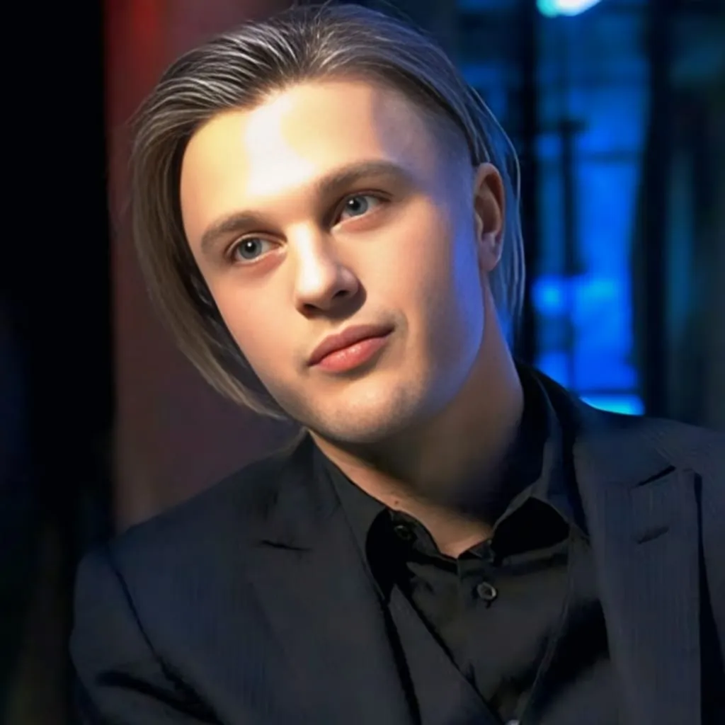 Michael Pitt Net Worth, Age, Height, Wife, Movies, and More
