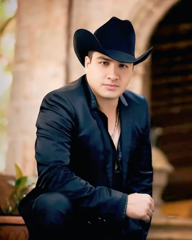 Julion Alvarez Age, Height, Affairs, Net Worth & More