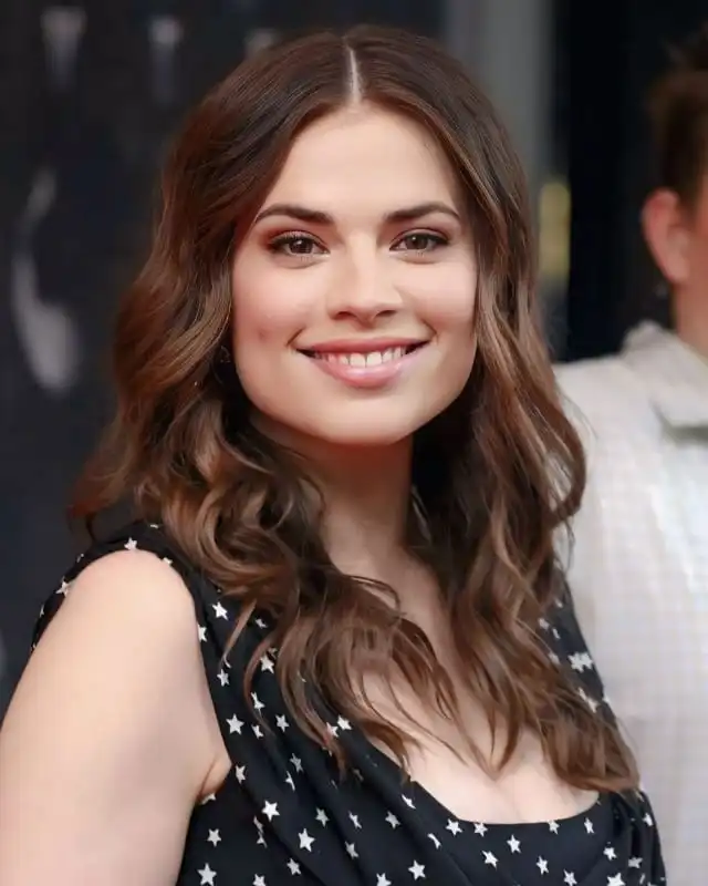 Hayley Atwell Net Worth, Age, Height, Affairs & News