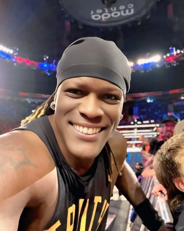 R-Truth's Net Worth, Age, Height, Wife, Children, Next Fight & More