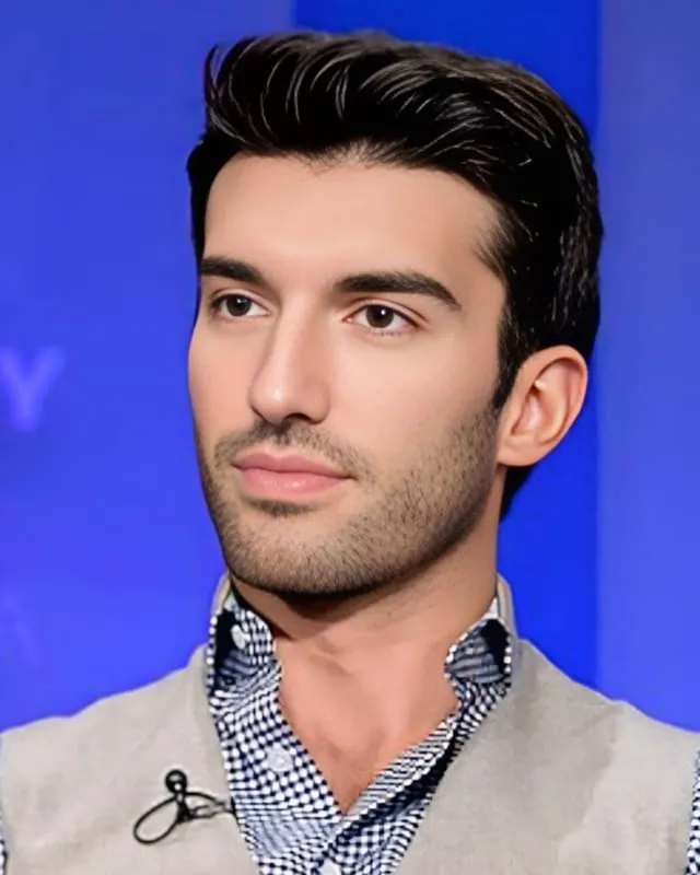 Justin Baldoni Net Worth, Age, Height, Wife, Movies And More