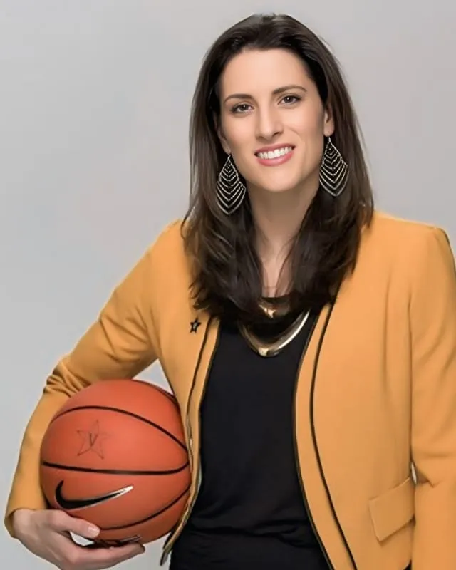Stephanie White Age, Height, Affairs, News, Net Worth, And More