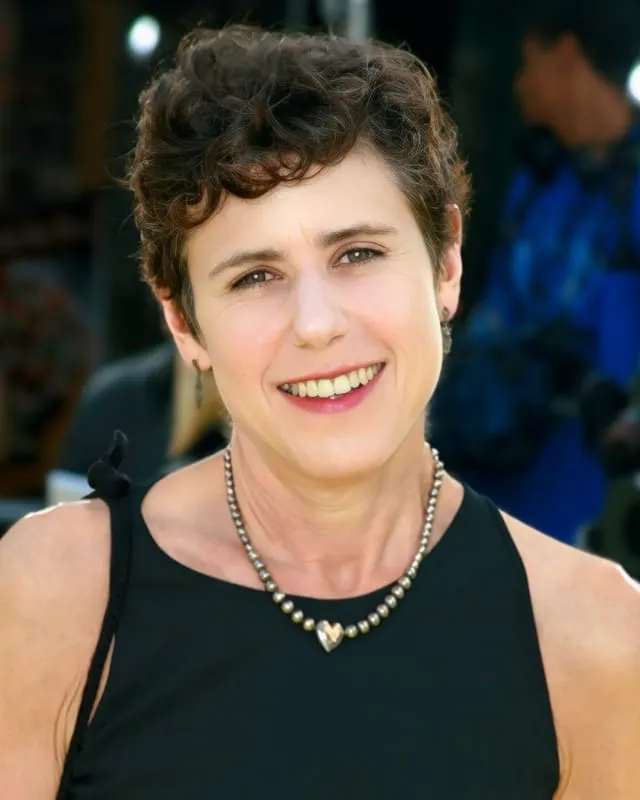 Julie Kavner Net Worth, Age, Height, Husband, TV Shows And More