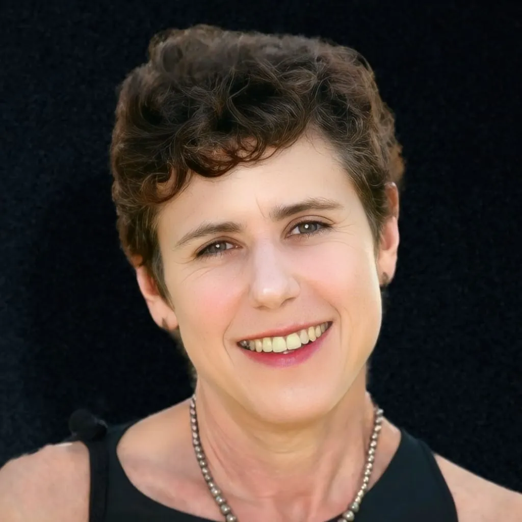 Julie Kavner Net Worth, Age, Height, Husband, TV Shows And More