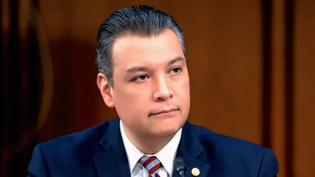 Alex Padilla Age, Height, Wife, Kids, Net Worth And More