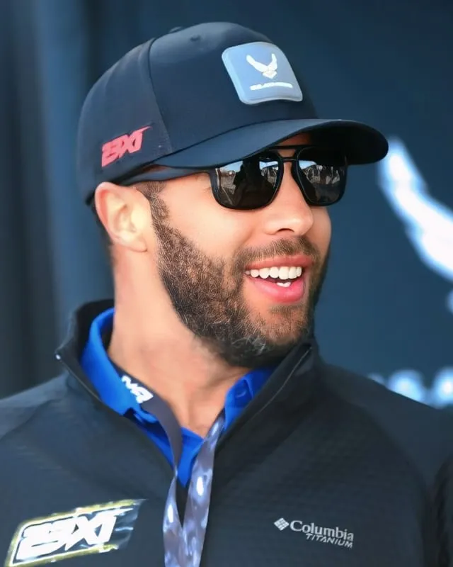 Bubba Wallace Age, Height, Wife, Net Worth And More