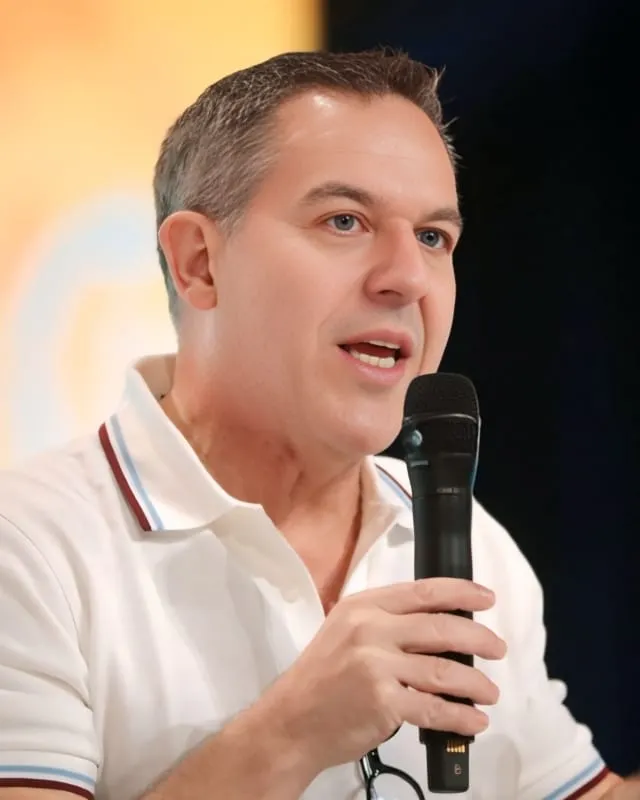 Greg Gutfeld Age, Height, Affairs, Wife, TV Shows, Salary And More