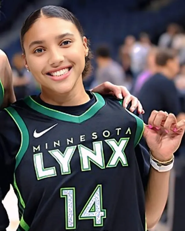 Azzi Fudd Age, Height, Boyfriend, Stats, Net Worth And More