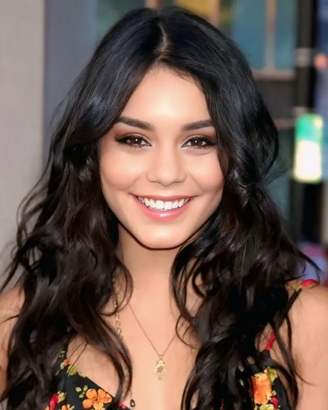Vanessa Hudgens Age, Height, Husband, Net Worth And More