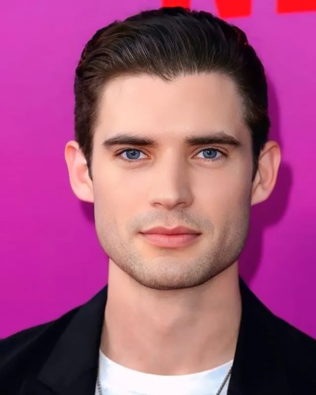 David Corenswet Age, Height, Wife, Movies, Net Worth, And More
