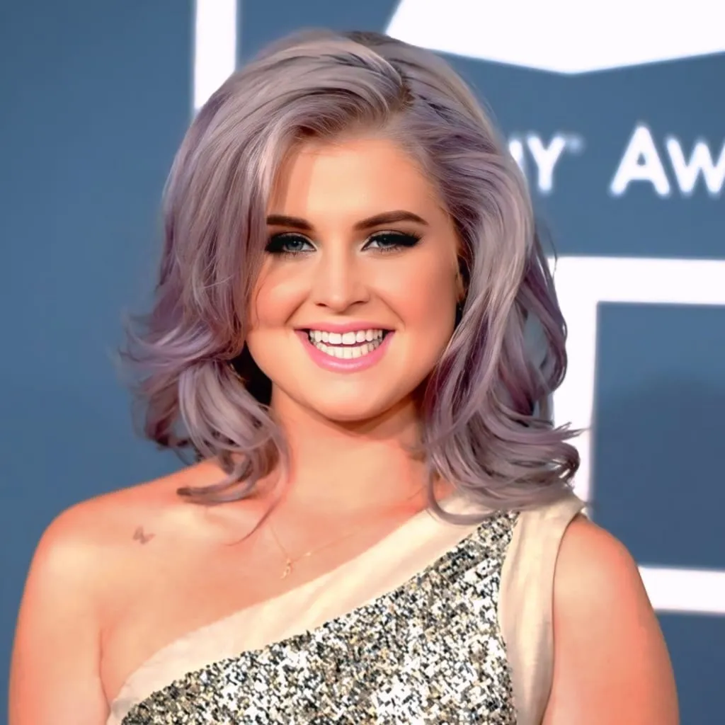 Kelly Osbourne Age, Height, Husband, Net Worth And More