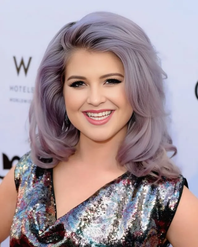 Kelly Osbourne Age, Height, Husband, Net Worth And More