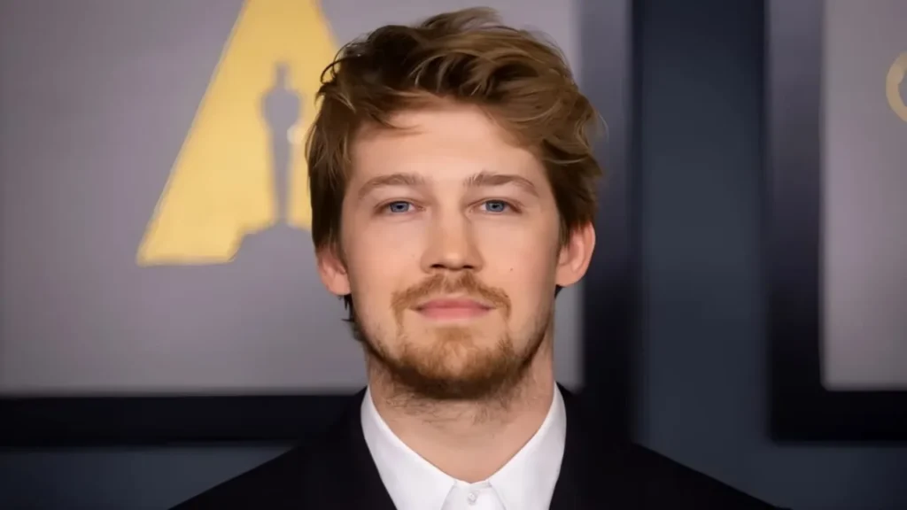 Joe Alwyn Height, Age, Wife, Movies, Net Worth And More