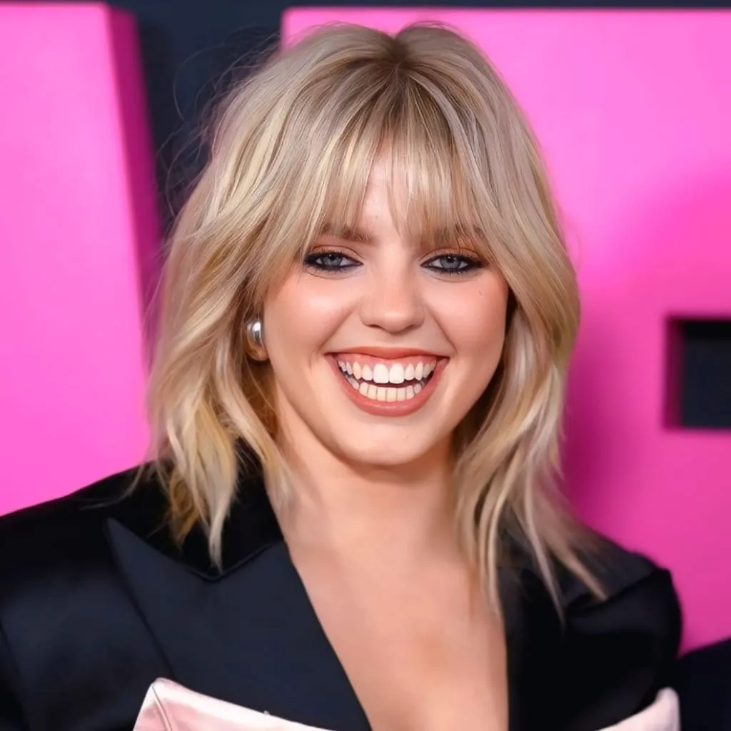 Renee Rapp Height, Age, Songs, Movies, Net Worth And More