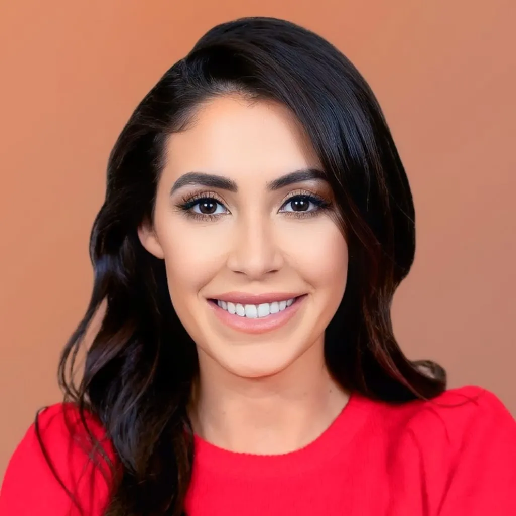 Anna Paulina Luna Age, Height, Affairs, Net Worth And More