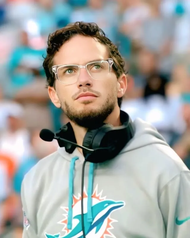 Mike McDaniel Age, Height, Wife, Salary, Net Worth And More
