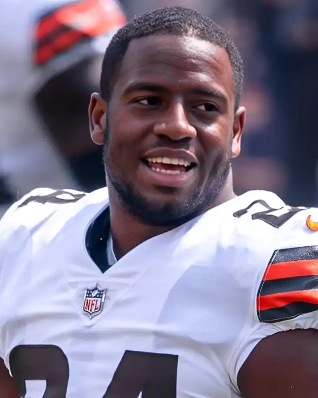 Nick Chubb Age, Height, Wife, Stats, Net Worth And More