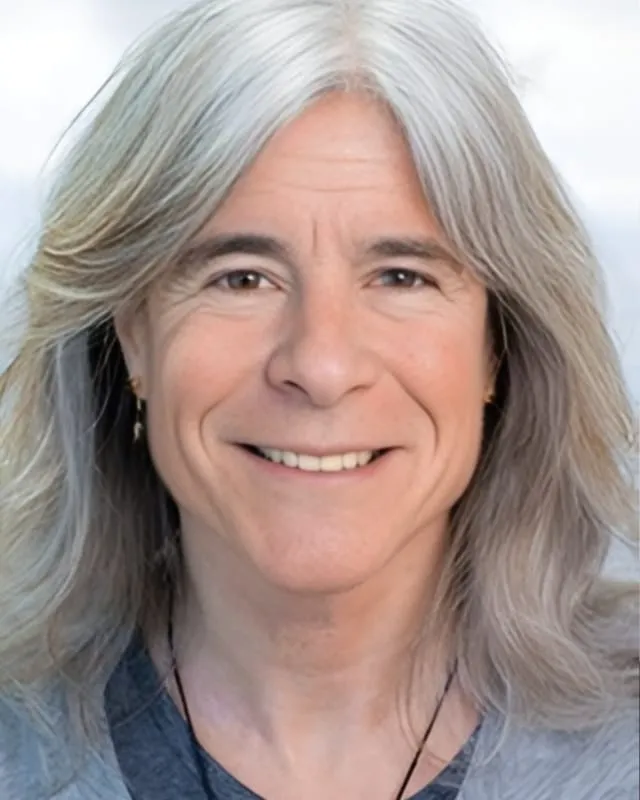 Who is Nina Kraus? Age, Height, Family, Biography & More