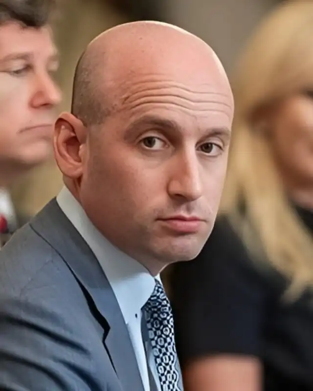 Stephen Miller Age, Height, Family, Wife, Net Worth And More