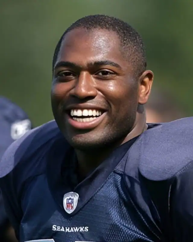 Shaun Alexander Age, Height, Wife, Stats, Net Worth And More