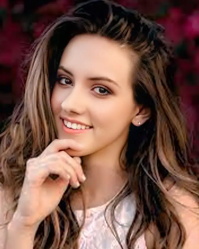 Maggie Baugh Age, Height, Songs, Net Worth And More