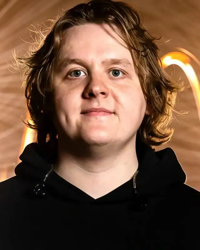 Lewis Capaldi Age, Height, Wife, Songs, Net Worth And More