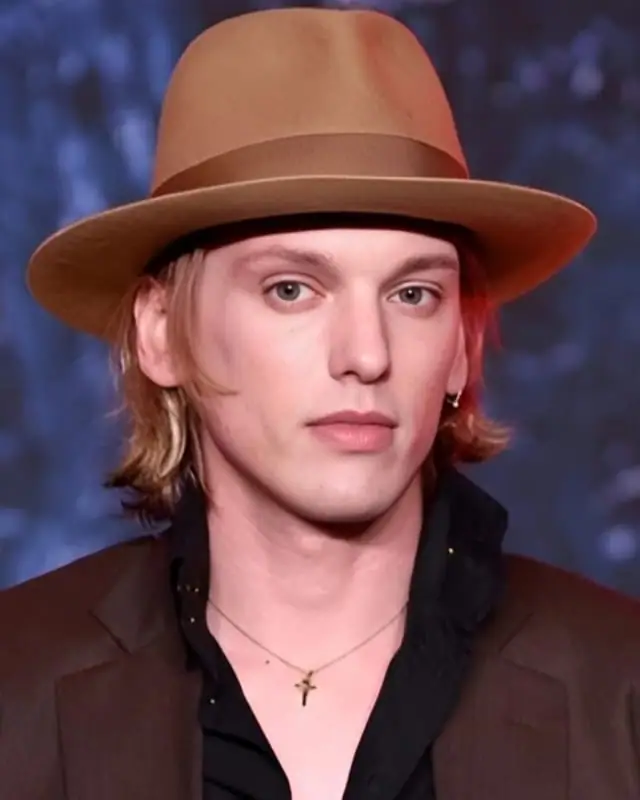 Jamie Campbell Bower Age, Movies, Biography And More