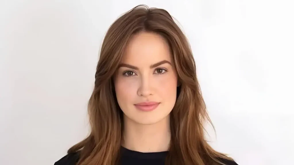 Haley Kalil Age, Height, Family, Photos, Net Worth And More