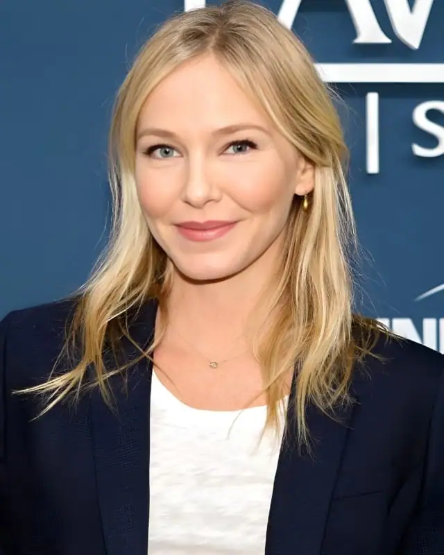 Kelli Giddish Age, Height, Husband, Net Worth And More