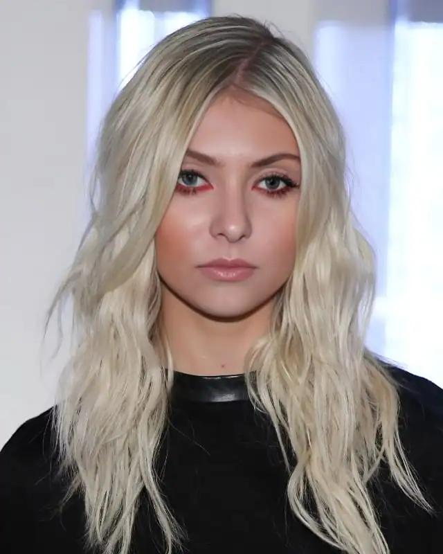 Taylor Momsen Age, Height, Songs, Net Worth And More