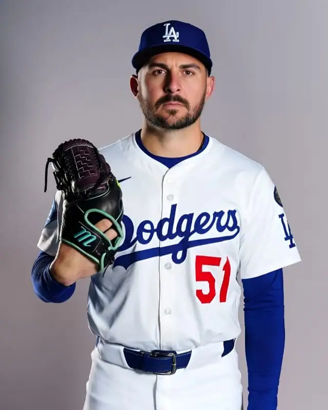 Alex Vesia Age, Height, Wife, Stats, Net Worth And More