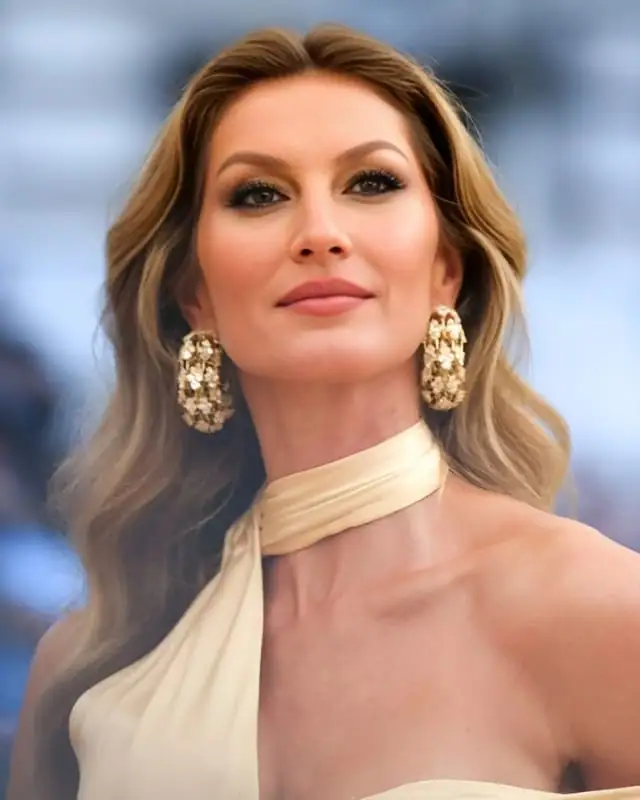 Gisele Bundchen Age, Height, Husband, Net Worth And More
